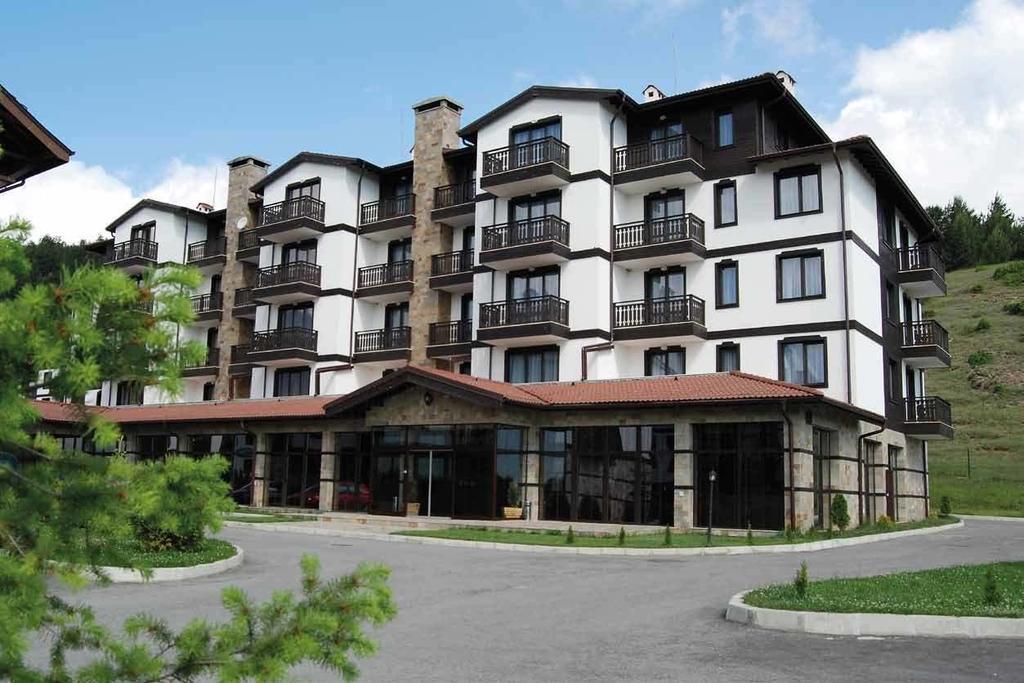 Three Mountains Penthouse Apartment 647 Razlog Chambre photo